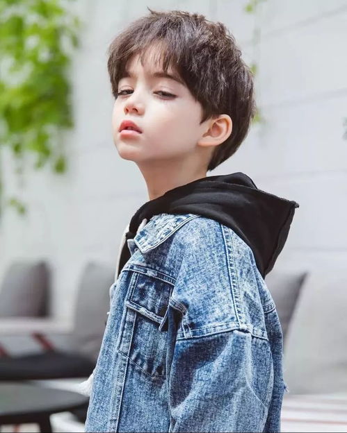 這個(gè)男孩讓18萬(wàn)人瘋狂,這是我今年看過顏值最高的人