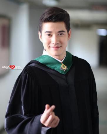 與明星為伴,來泰國留學(xué)吧