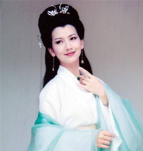 體毛與命運(yùn) 俗語(yǔ)“男人無(wú)毛貴如金，女人有毛混半街”的古今解讀